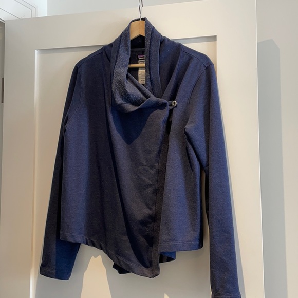 Patagonia Tops - Patagonia At Sea Wrap yoga cardigan